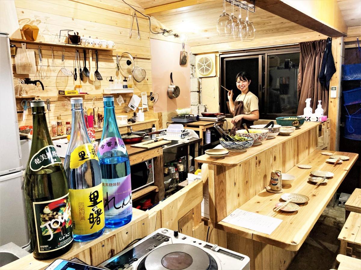 奄美ゲストハウス Hub A Nice Inn Setouchi  Exterior foto